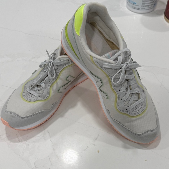 New Balance Shoes - New Balance Women's Sneakers in Gray and Neon Yellow Size 10